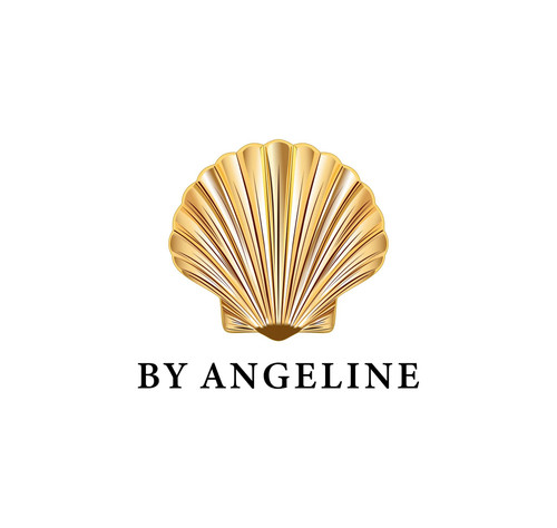 initial necklace Australia.jpg