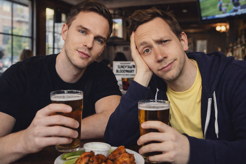 Relaxed pub vibes with friends.png
