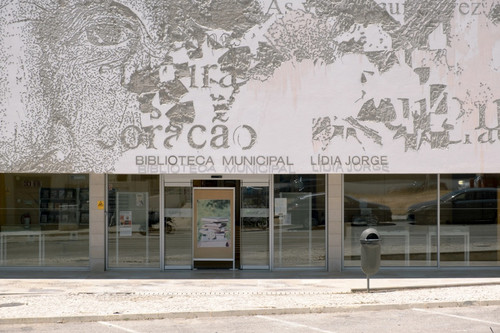 biblioteca municipal do mindelo.jpg
