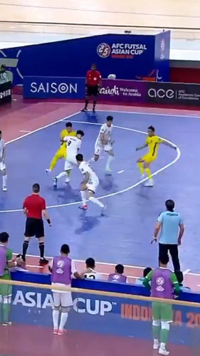 c vvV4jOBr1ey7lM.jpg