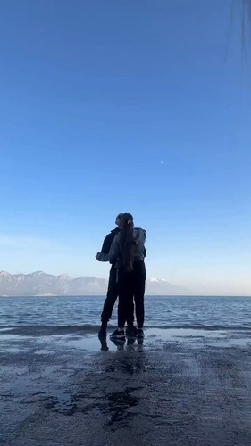 kPhhbNPYbDdY Fq4.jpg