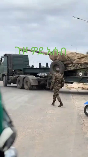 bawNONe BcT53N3I.jpg