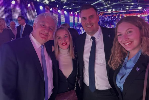 632953499 18256621450294215 6927407020408580311 n.jpg?stp=dst jpegr s590x590 tt6& nc cat=105&ccb=1 7.jpg