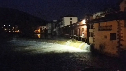 Bk P cxxH38ChLrb.jpg