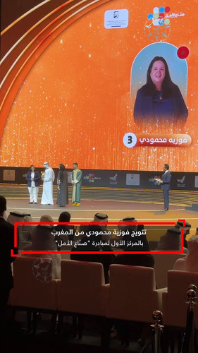 WxnxT2QLEl EMu3C.jpg
