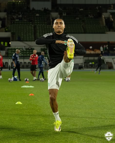 641718397 18573039589002155 1940750656492975705 n.jpg?stp=dst jpg s590x590 tt6& nc cat=110&ccb=1 7& .jpg