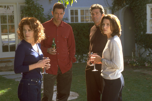 1118full auggie rose (2000) screenshot.jpg