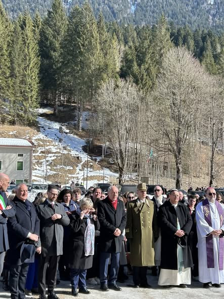 641569724 1522149756579744 3553845870442794318 n.jpg?stp=cp6 dst jpg s590x590 tt6& nc cat=100&ccb=1 .jpg