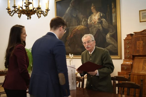 641467739 1460387718995617 8547898804228668156 n.jpg?stp=dst jpg s590x590 tt6& nc cat=101&ccb=1 7& n.jpg