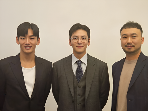 EKZMjKJ7s k enhanced.png