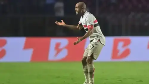 Lucas pode jogar no sintético do em decisão contra o Palmeiras?