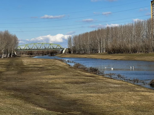 639970733 1249684723970467 4860650897167718914 n.jpg?stp=cp6 dst jpg s720x720 tt6& nc cat=103&ccb=1 .jpg