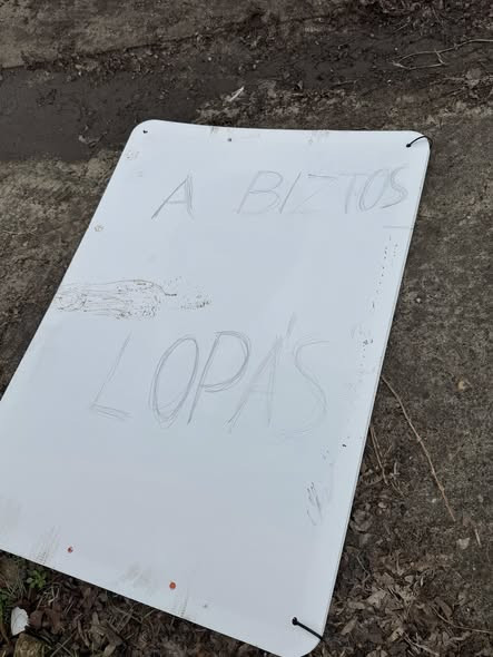 641000274 939512381752835 3692470552268260964 n.jpg?stp=cp6 dst jpg s590x590 tt6& nc cat=110&ccb=1 7.jpg