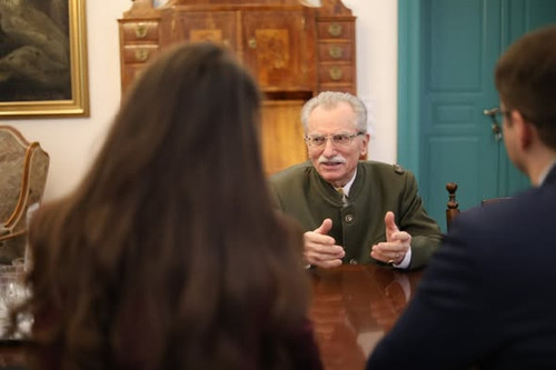 641319150 1460387762328946 5035620085322717622 n.jpg?stp=dst jpg s590x590 tt6& nc cat=110&ccb=1 7& n.jpg