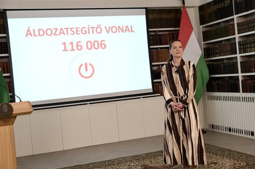 641323090 1454023479513336 2144498143427216156 n.jpg?stp=cp6 dst jpg s590x590 tt6& nc cat=111&ccb=1 .jpg