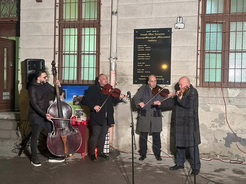 641642327 122225553080274090 4541232557929569803 n.jpg?stp=cp6 dst jpg s590x590 tt6& nc cat=108&ccb=.jpg