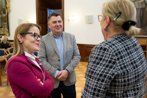 641603761 122247666302247104 8540637097012749102 n.jpg?stp=dst jpg s590x590 tt6& nc cat=109&ccb=1 7&.jpg