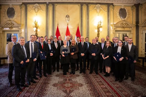 639687143 1447009946796119 8765442978941225441 n.jpg?stp=dst jpg s590x590 tt6& nc cat=105&ccb=1 7& n.jpg