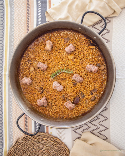 Arròs de botifarra de la Llacuna i bolets.jpg