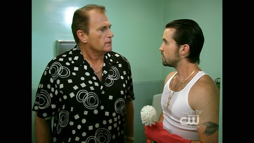IASIP S03E13 'The Gang Gets Whacked (Part 2)' WPSG.mp4 H00 M13 S15 MS.995 F23856.png