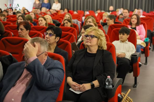 641639842 1294758365804696 4083052607876400176 n.jpg?stp=dst jpg s590x590 tt6& nc cat=103&ccb=1 7& n.jpg