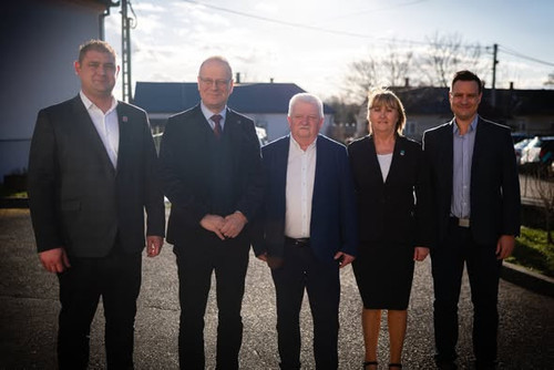 641670976 1510593061073498 3203581029492677378 n.jpg?stp=dst jpg s590x590 tt6& nc cat=102&ccb=1 7& n.jpg