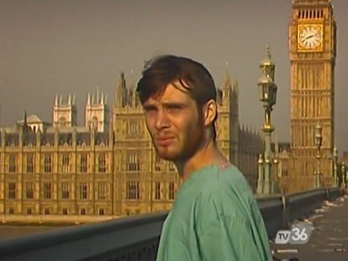 28 Days Later (2002) KICU 9 15 13.mp4 H00 M07 S59 MS.671 F14375.png