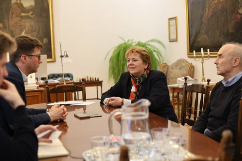 641310085 1460393705661685 8348376777870558329 n.jpg?stp=dst jpg s590x590 tt6& nc cat=111&ccb=1 7& n.jpg