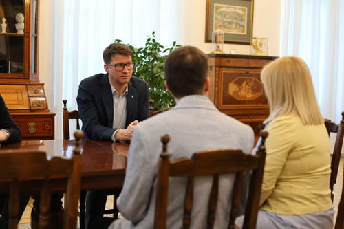 641356554 1460385922329130 1781364764732471811 n.jpg?stp=dst jpg s590x590 tt6& nc cat=100&ccb=1 7& n.jpg