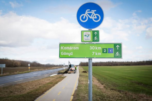 641150687 1492250259577964 1588014431940705912 n.jpg?stp=dst jpg s590x590 tt6& nc cat=111&ccb=1 7& n.jpg