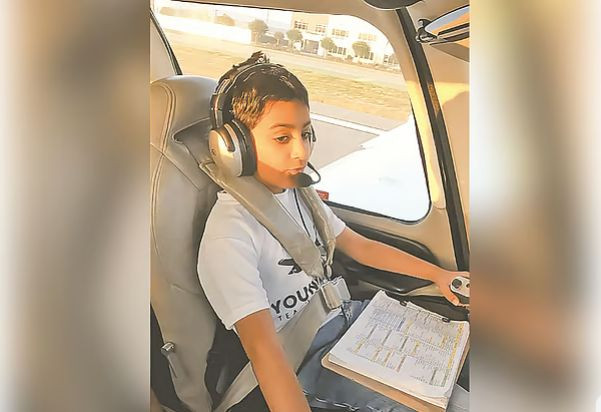 ১১ বছর বয়সেই উড়োজাহাজ চালিয়ে বিস্ময় ছড়াল কিশোর