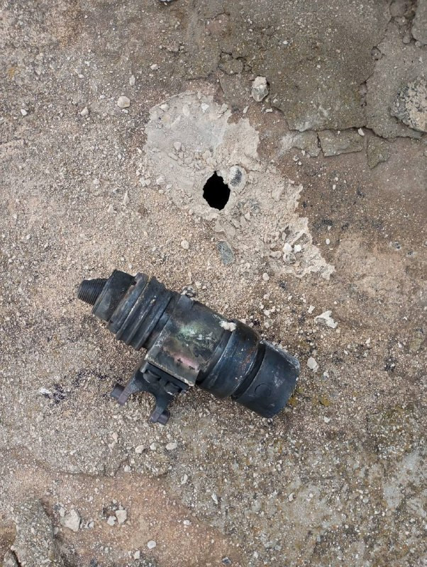 سقوظ شظايا صاروخ على أحد المنازل في سلواد شرق رام الله...