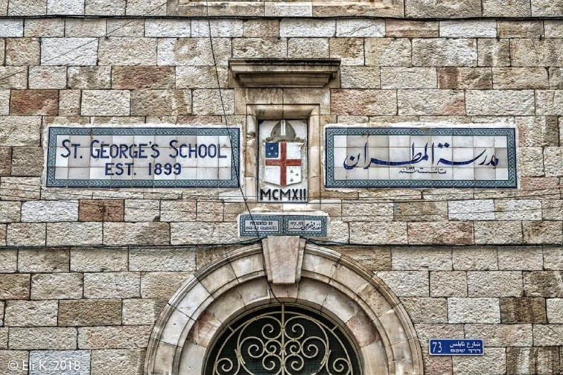 مدرسة سانت جورج، التي يبلغ عمرها 127 عامًا، وهي واحدة من أقدم المدارس المسيحية في القدس، مهددة بالإغلاق.

في أعقاب قرار وزارة التعليم في الكيان رفض من...