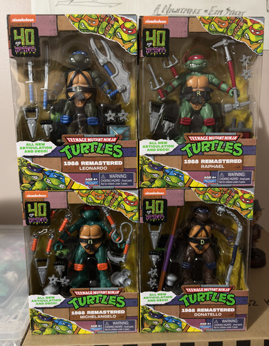 PLAYMATES 40TH ANNIVERSARY TMNT SET MISB $100.jpg