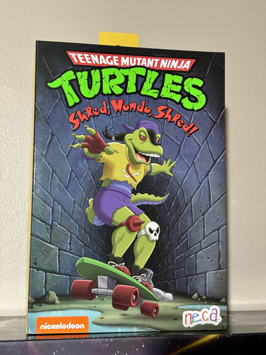NECA MONDO GECKO MISB $45.jpg