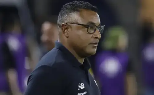 Como Roger Machado conquistou o elenco e isolou o São Paulo no topo