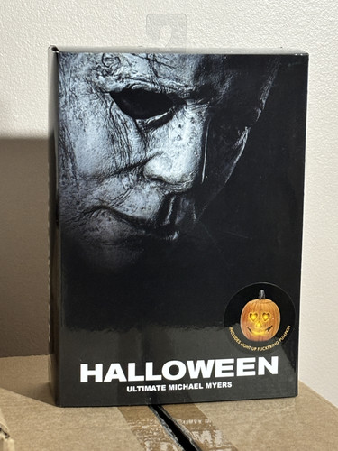 NECA ULTIMATES HALLOWEEN MICHAEL MYERS MISB $55.jpg