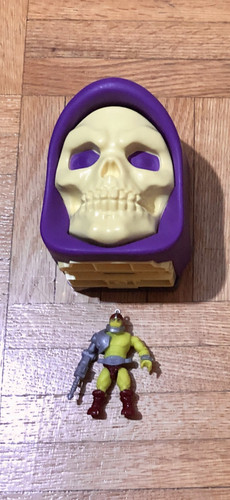 MEGA CONSTRUX COMIC TRAP JAW SET MLC $20.jpg