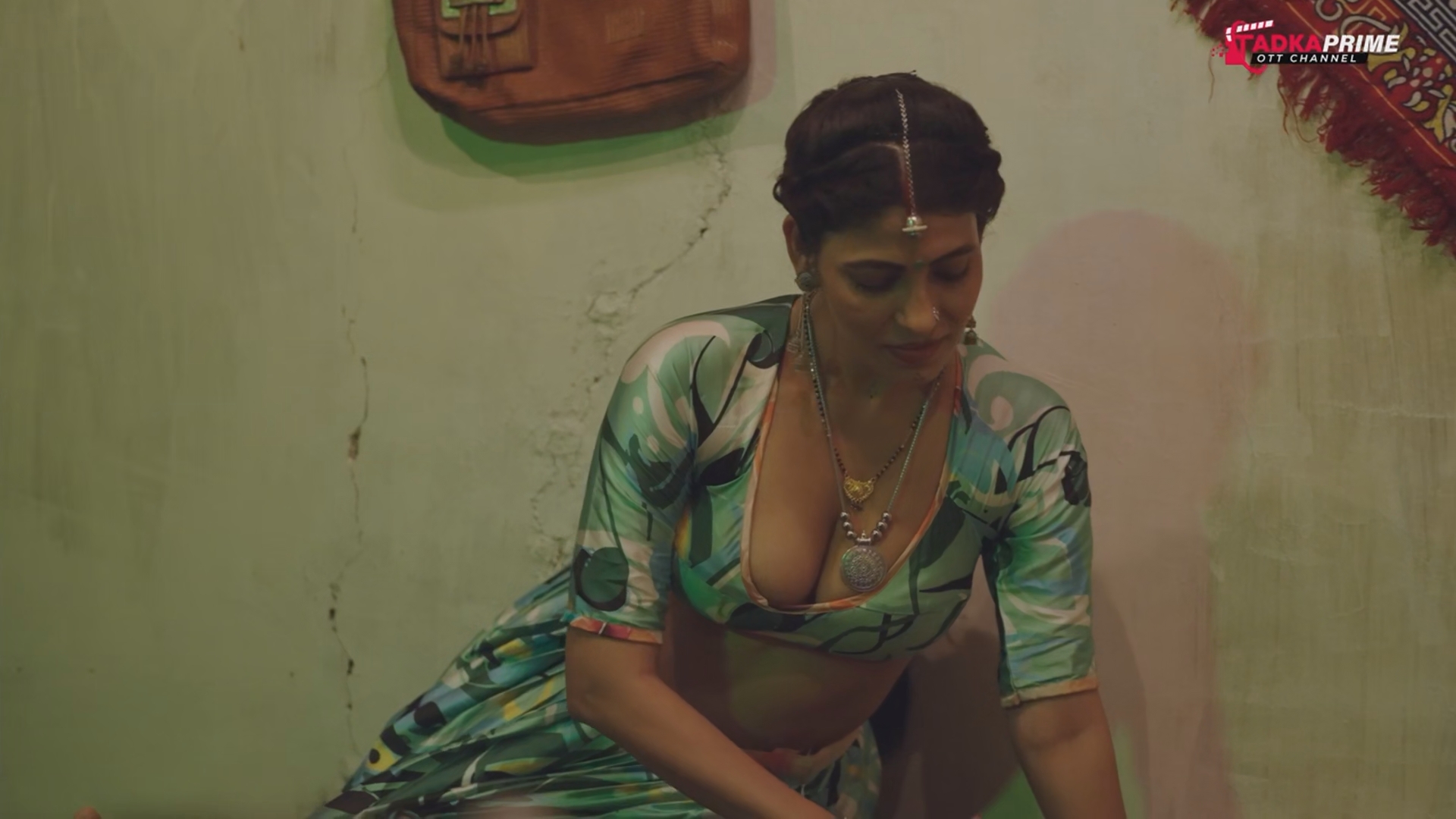 Gulabo (2024) S01E01T02 TPrime Hindi Web Series 1080p WEB DL 650MB(1Filmy4Wap.Cloud).mkv snapshot 21