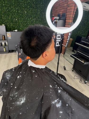 4 Reasons to Book Your Next Haircut at a Professional Barber Shop.jpg