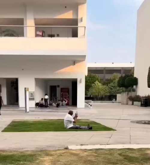 TKzGICa jDYwC3cl.jpg