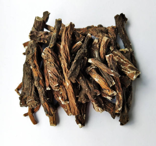 dandelion roots on a white background. herbal medicine. a bunch of sticks, a medicinal plant and a t.jpg