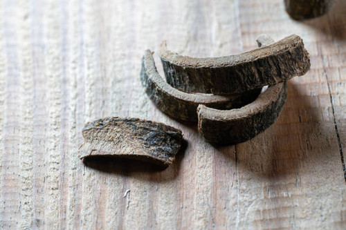 chinese medicine bark of himalayan coralbean.jpg