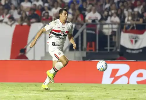 Data Fifa vira problema no São Paulo e pode tirar titulares de jogo decisivo