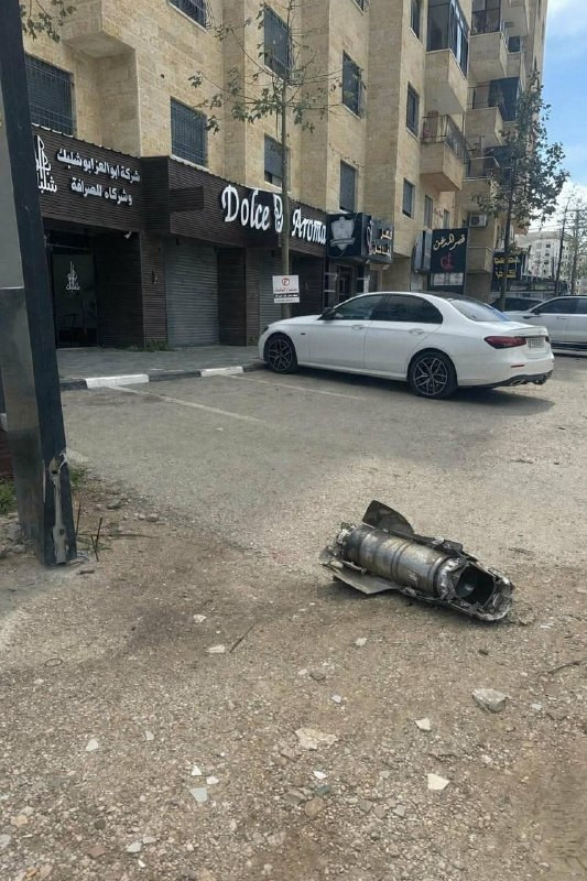 سقوط شظية من صاروخ اعتراضي على حي الماصيون في رام الله....