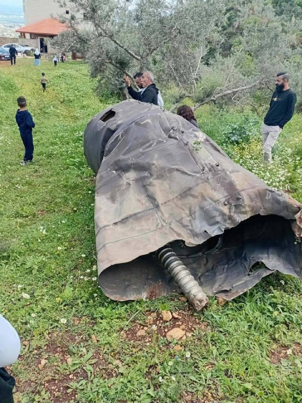 سقوط شظايا صاروخية كبيرة في قرية الطيبة شرق جنين دون تسجيل إصابات...