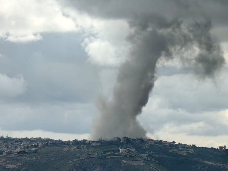 جيش الاحتلال ينفذ عملية نسف في بلدة الطيبة جنوب لبنان...