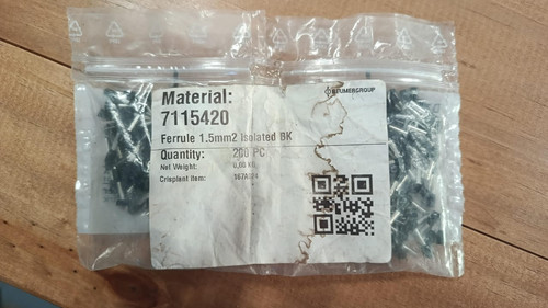 7115420	Ferrule 1,5mm2 isolated BK.jpg