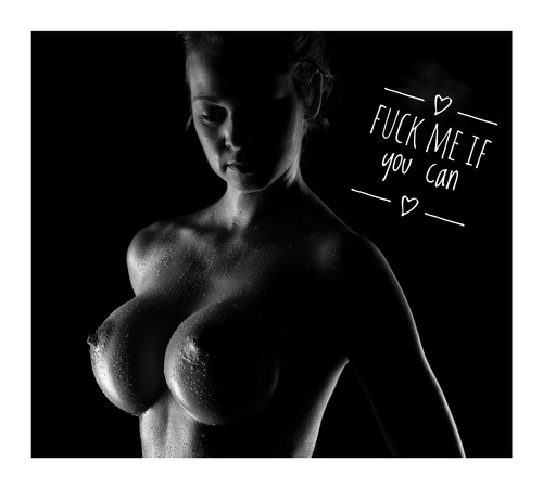 Busty fitness porn slut Kamila from Prague aka The Sexretary aka Samantha Rodriguez nude shooting