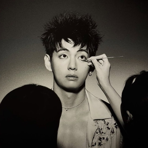 HC V0yaW8AEgGOS?format=jpg.jpg